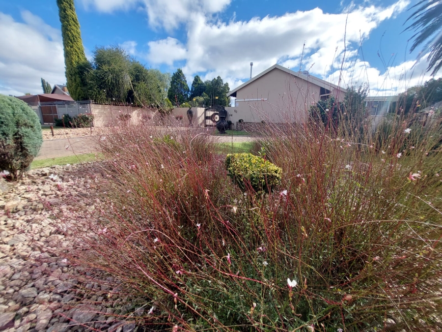 3 Bedroom Property for Sale in Meiringspark North West